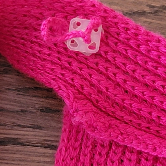 Lauren Ralph Lauren 100% Cable-Knit Sleeveless Pink Sweater. Size: SP - Picture 6 of 9